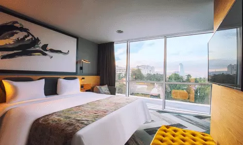 هتل رادیوس تفلیس